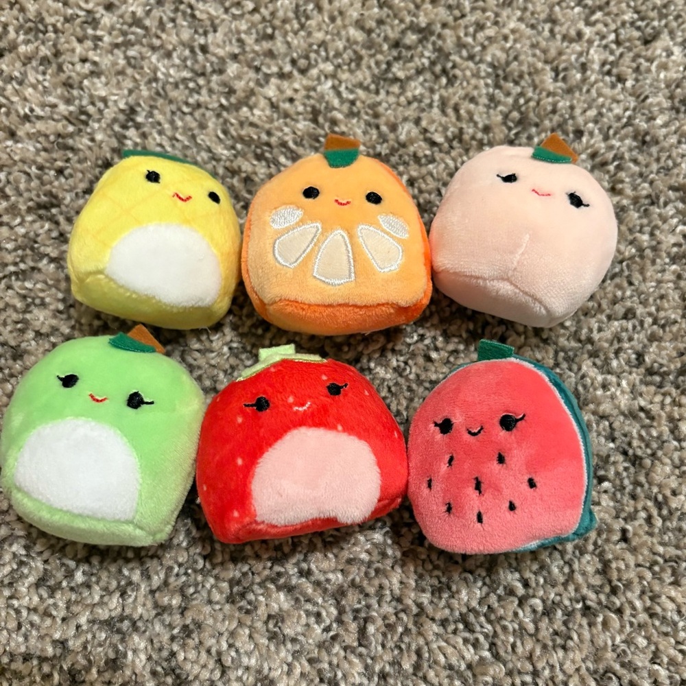 Squishmallows Squishville Mini Fruit Set - Yellow, Orange, Green, Red, Pink